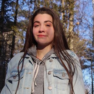 Meet your Posher, Ariana